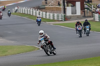 Vintage-motorcycle-club;eventdigitalimages;mallory-park;mallory-park-trackday-photographs;no-limits-trackdays;peter-wileman-photography;trackday-digital-images;trackday-photos;vmcc-festival-1000-bikes-photographs